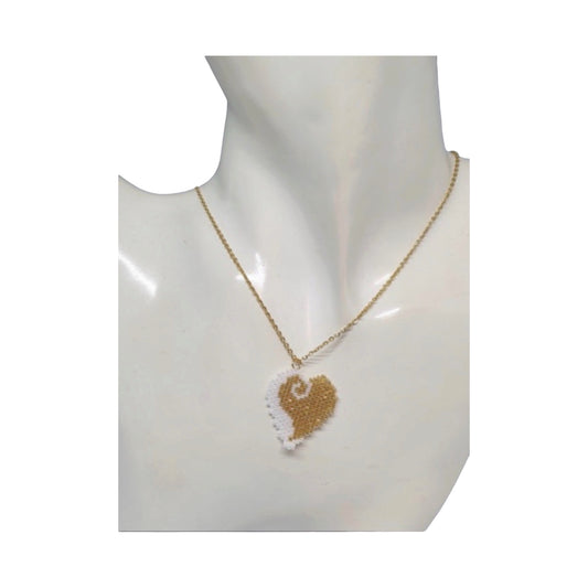 COLLIER CŒUR DISPO OU EN PRÉCOMMANDE SI CHOIX D’AUTRES COULEURS
